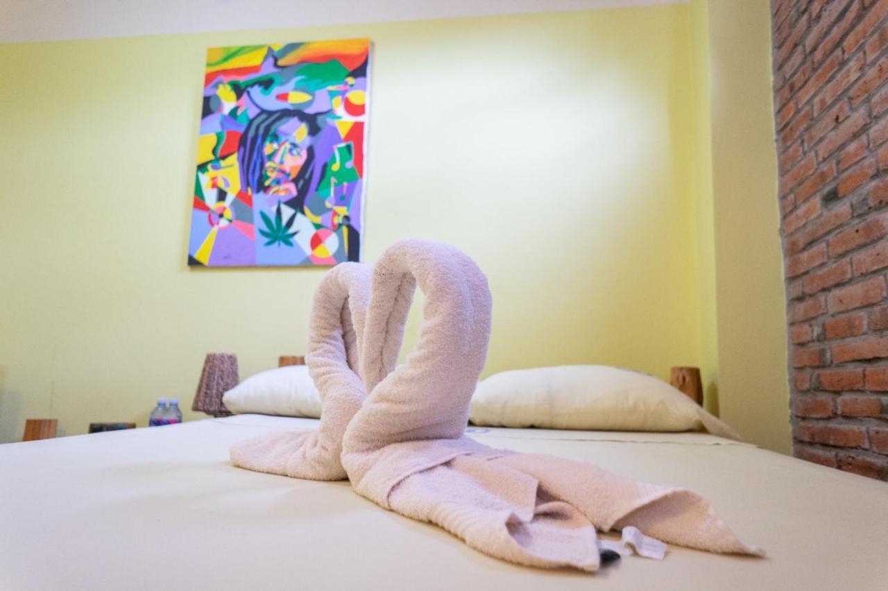 Hotel Boutique Hurvinek มอนตาญิตาร์ ภายนอก รูปภาพ