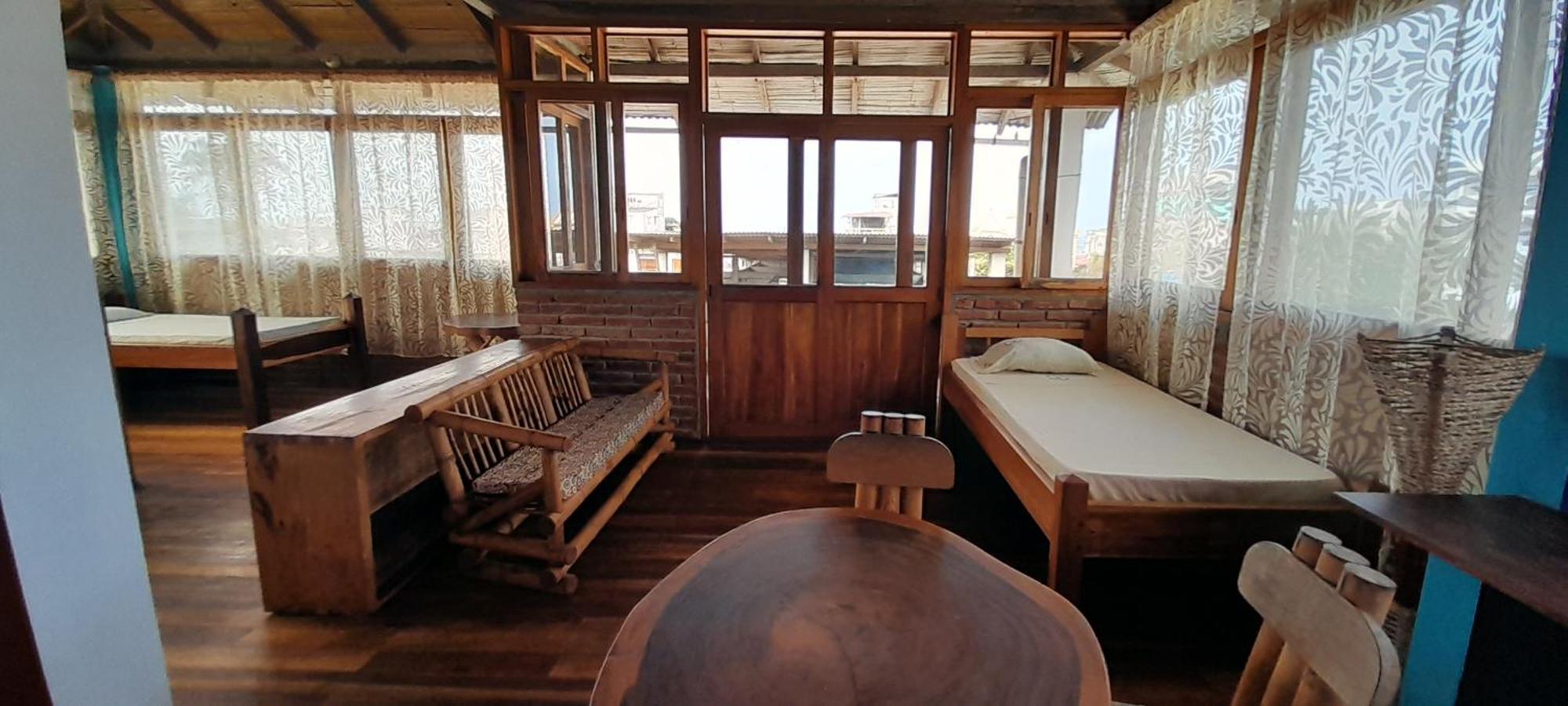 Hotel Boutique Hurvinek มอนตาญิตาร์ ภายนอก รูปภาพ