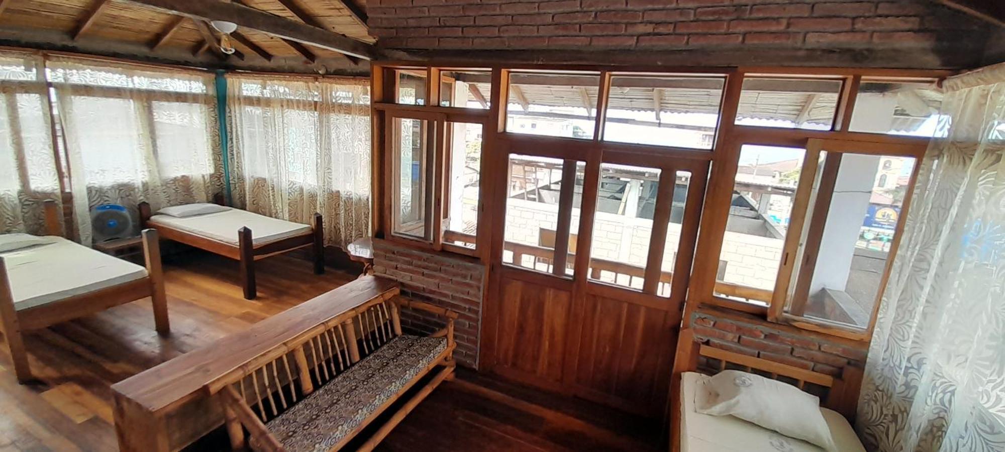 Hotel Boutique Hurvinek มอนตาญิตาร์ ภายนอก รูปภาพ